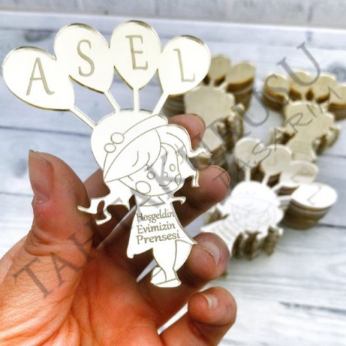 Pleksi ayna lazer kesim Balonlu Kız1